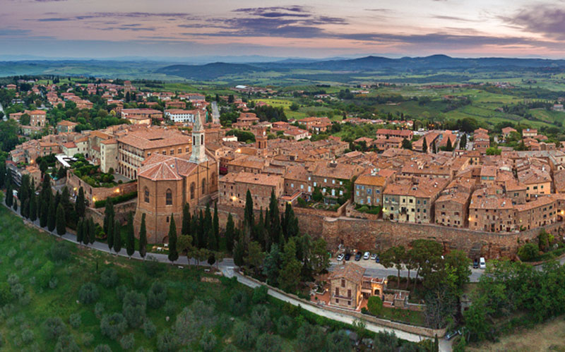 IN VAL D'ORCIA TRA CULTURA, VINO E PECORINO